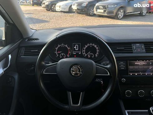 Skoda Octavia 2019 - фото 19