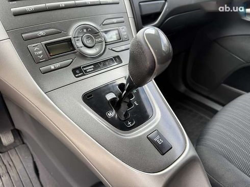 Toyota Auris 2008 - фото 13