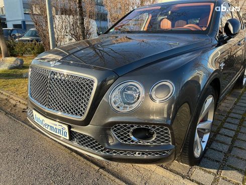 Bentley Bentayga 2021 - фото 23