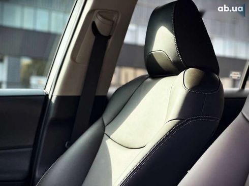 Toyota RAV4 2022 - фото 27