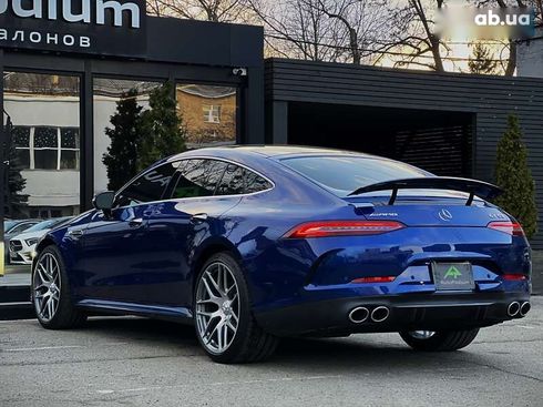 Mercedes-Benz AMG GT 4 2019 - фото 19