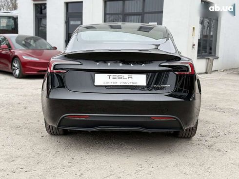 Tesla Model 3 2024 - фото 17