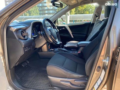 Toyota RAV4 2015 - фото 11