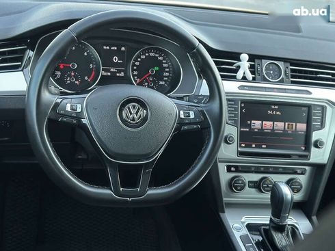 Volkswagen Passat 2015 - фото 27