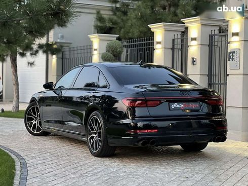 Audi A8 2020 - фото 12