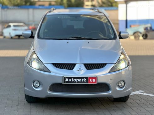 Mitsubishi Grandis 2007 серый - фото 2