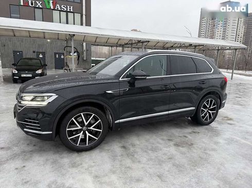 Volkswagen Touareg 2022 - фото 4