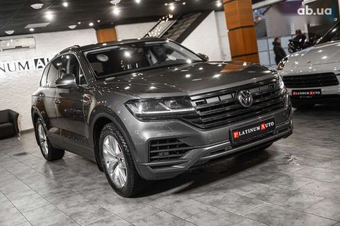 Volkswagen Touareg 2019 - фото 18