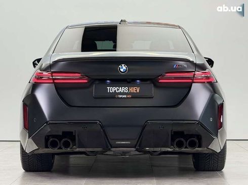 BMW M5 2024 - фото 10