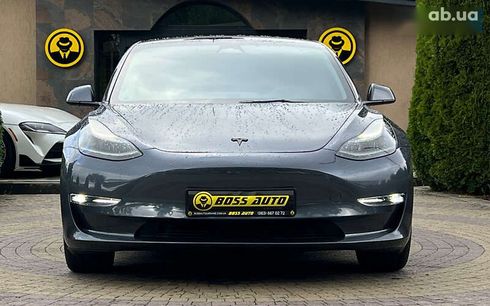 Tesla Model 3 2022 - фото 2