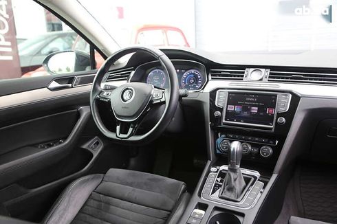 Volkswagen Passat 2015 - фото 13