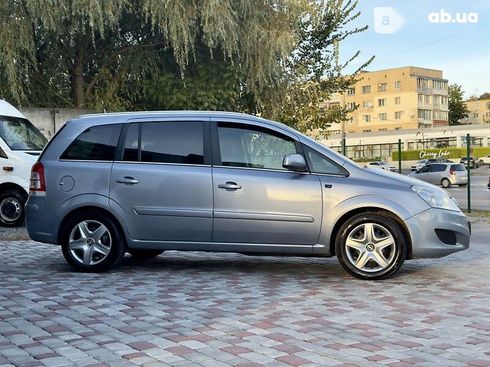 Opel Zafira 2009 - фото 7