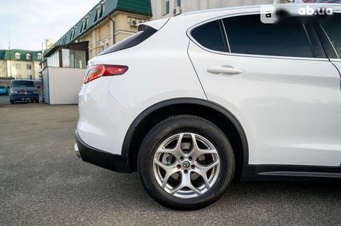 Alfa Romeo Stelvio 2020 - фото 18