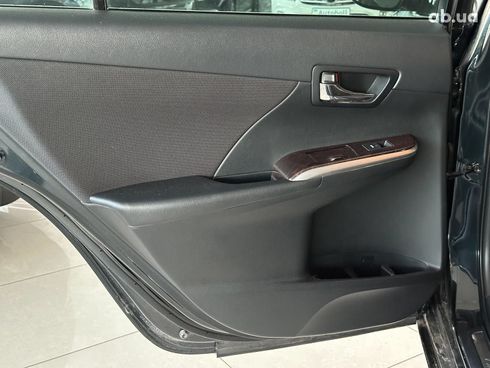 Toyota Camry 2015 серый - фото 15