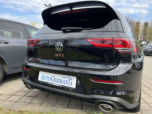 Volkswagen Golf GTI 2023 - фото 6