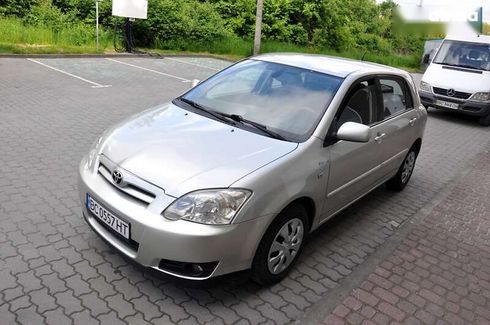 Toyota Corolla 2004 - фото 3