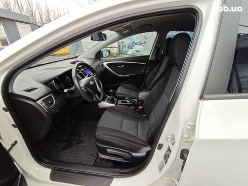 Hyundai i30 2013 белый - фото 9