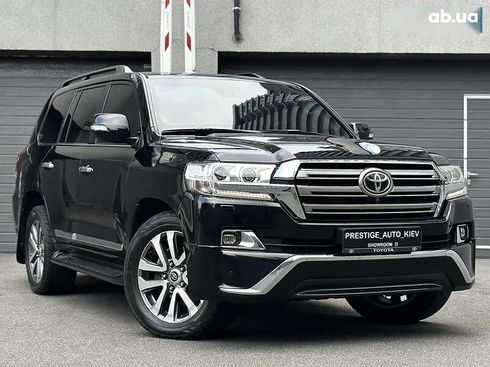 Toyota Land Cruiser 2017 - фото 3