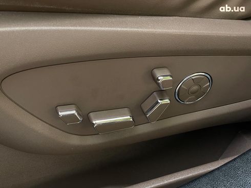 Lincoln MKX 2018 коричневый - фото 17