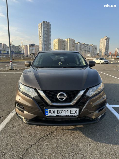 Nissan Qashqai 2018 коричневый - фото 2