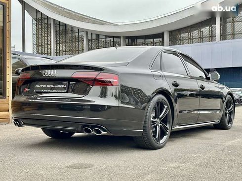 Audi S8 2015 - фото 12