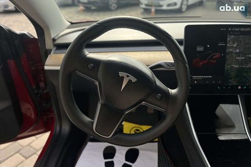 Tesla Model 3 2019 - фото 19