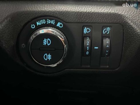 Chevrolet Cruze 2011 - фото 17