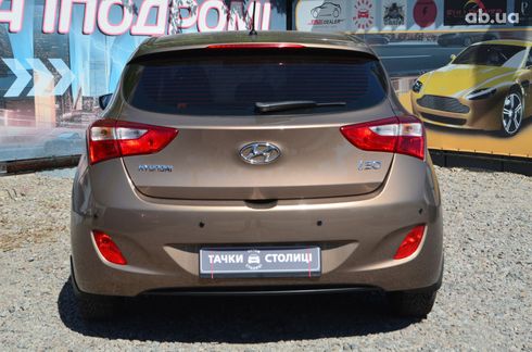 Hyundai i30 2012 коричневый - фото 3
