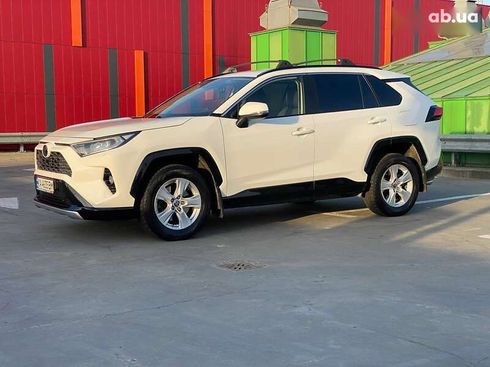 Toyota RAV4 2020 - фото 4
