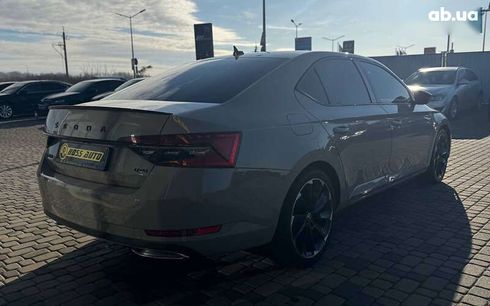 Skoda Superb 2020 - фото 7