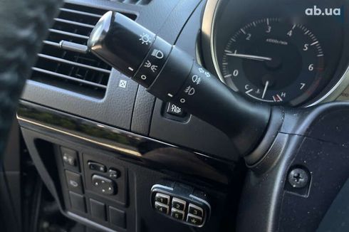 Toyota Land Cruiser Prado 2017 - фото 17