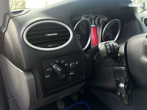 Ford Focus 2009 - фото 27