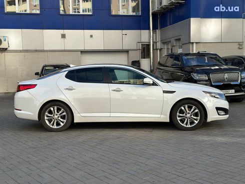 Kia Optima 2012 белый - фото 5