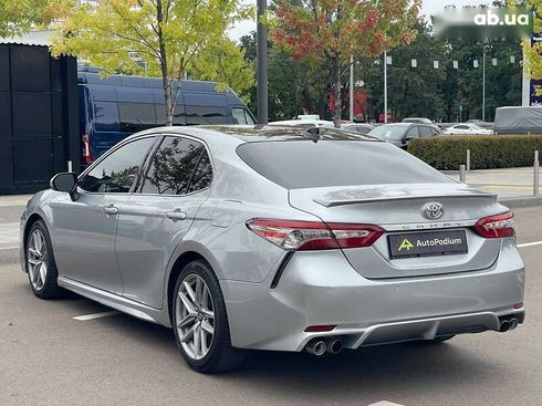 Toyota Camry 2018 - фото 7
