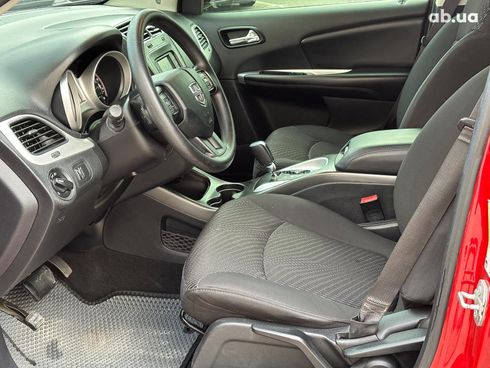 Dodge Journey 2014 красный - фото 9