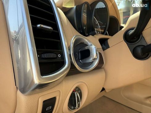 Porsche Cayenne 2016 - фото 25