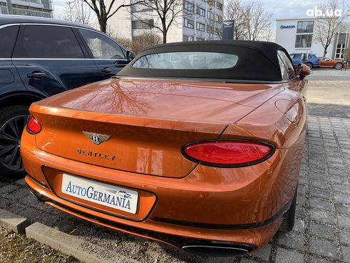 Bentley Continental GT 2022 - фото 34