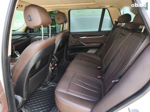 BMW X5 2015 - фото 11