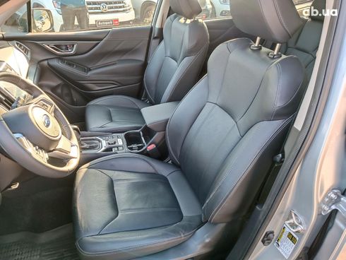 Subaru Forester 2022 серый - фото 17