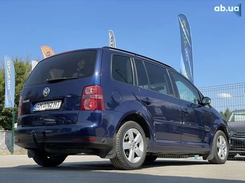 Volkswagen Touran 2009 - фото 15