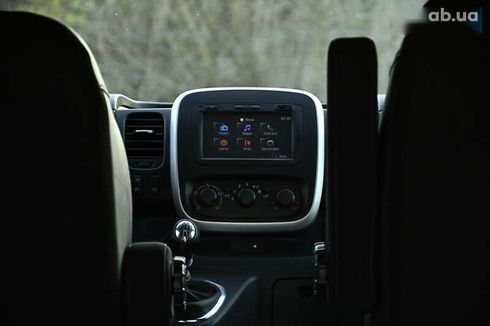 Opel Vivaro 2015 - фото 26