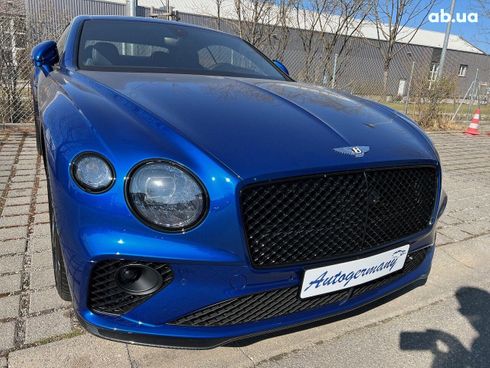 Bentley Continental GT 2021 - фото 30