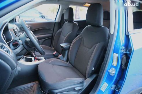 Jeep Compass 2017 - фото 11