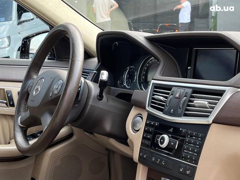 Mercedes-Benz E-Класс 2010 коричневый - фото 16