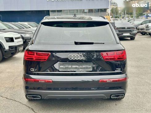 Audi Q7 2018 - фото 17