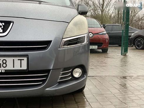 Peugeot 5008 2011 - фото 10