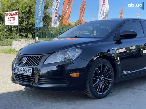 Suzuki Kizashi 2011 - фото 4