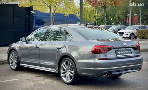 Volkswagen Passat 2016 - фото 12
