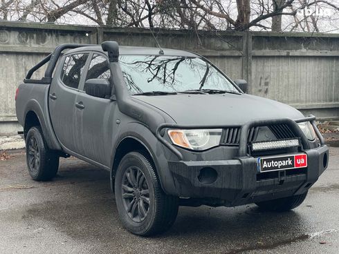 Mitsubishi l 200 2008 черный - фото 3