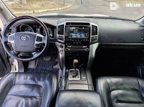 Toyota Land Cruiser 2012 - фото 24